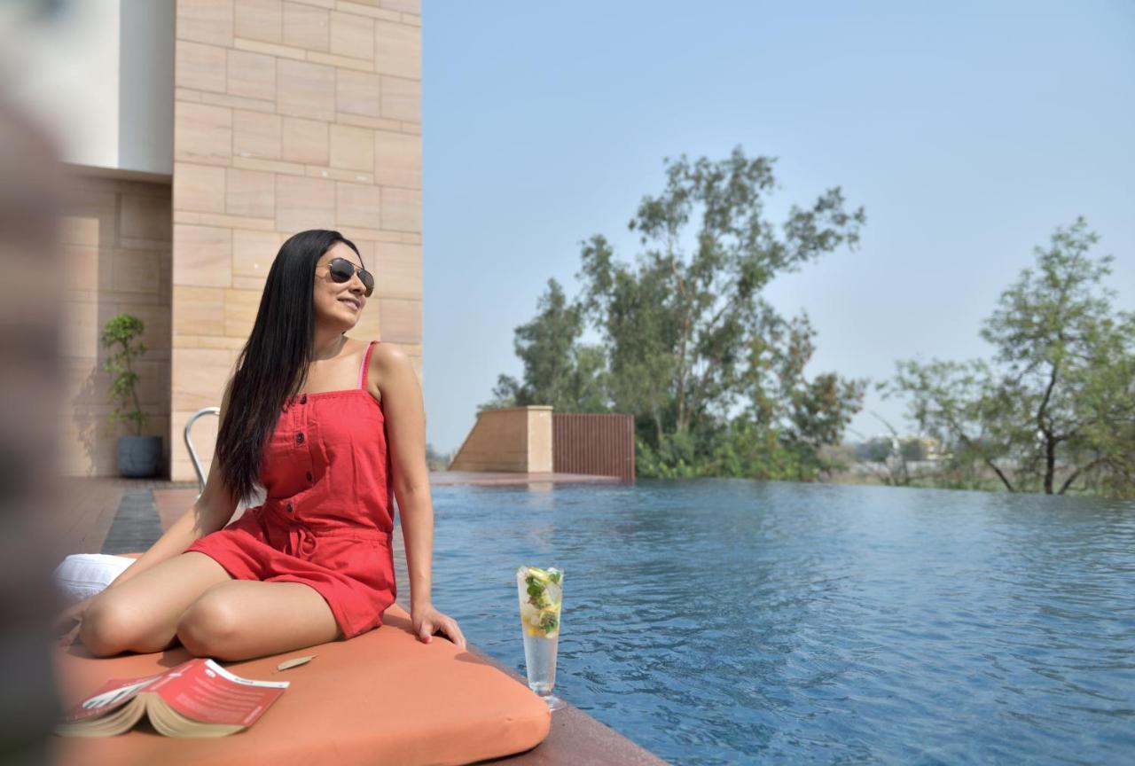 Courtyard By Marriott Raipur Hotel Eksteriør billede