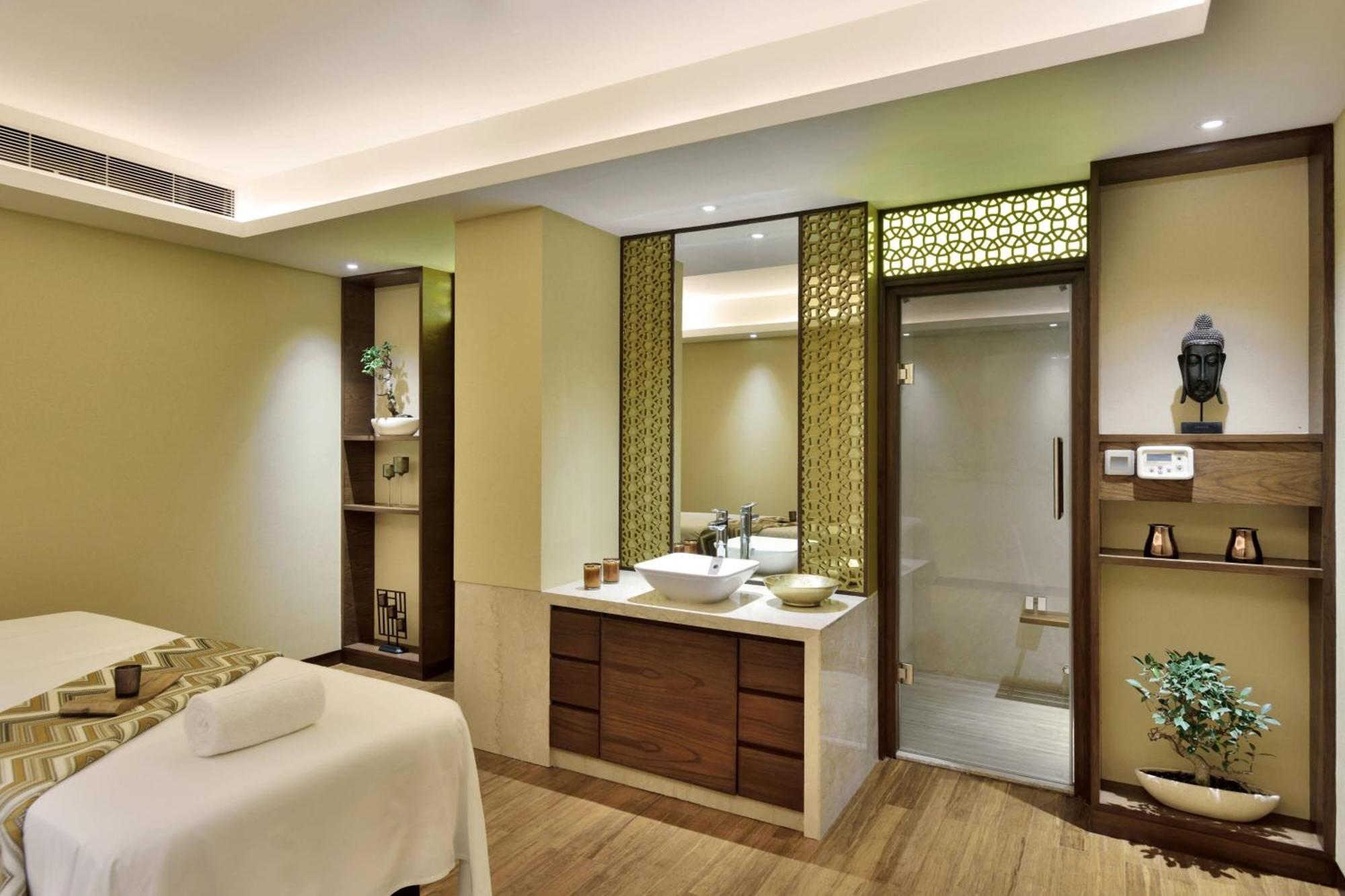 Courtyard By Marriott Raipur Hotel Eksteriør billede