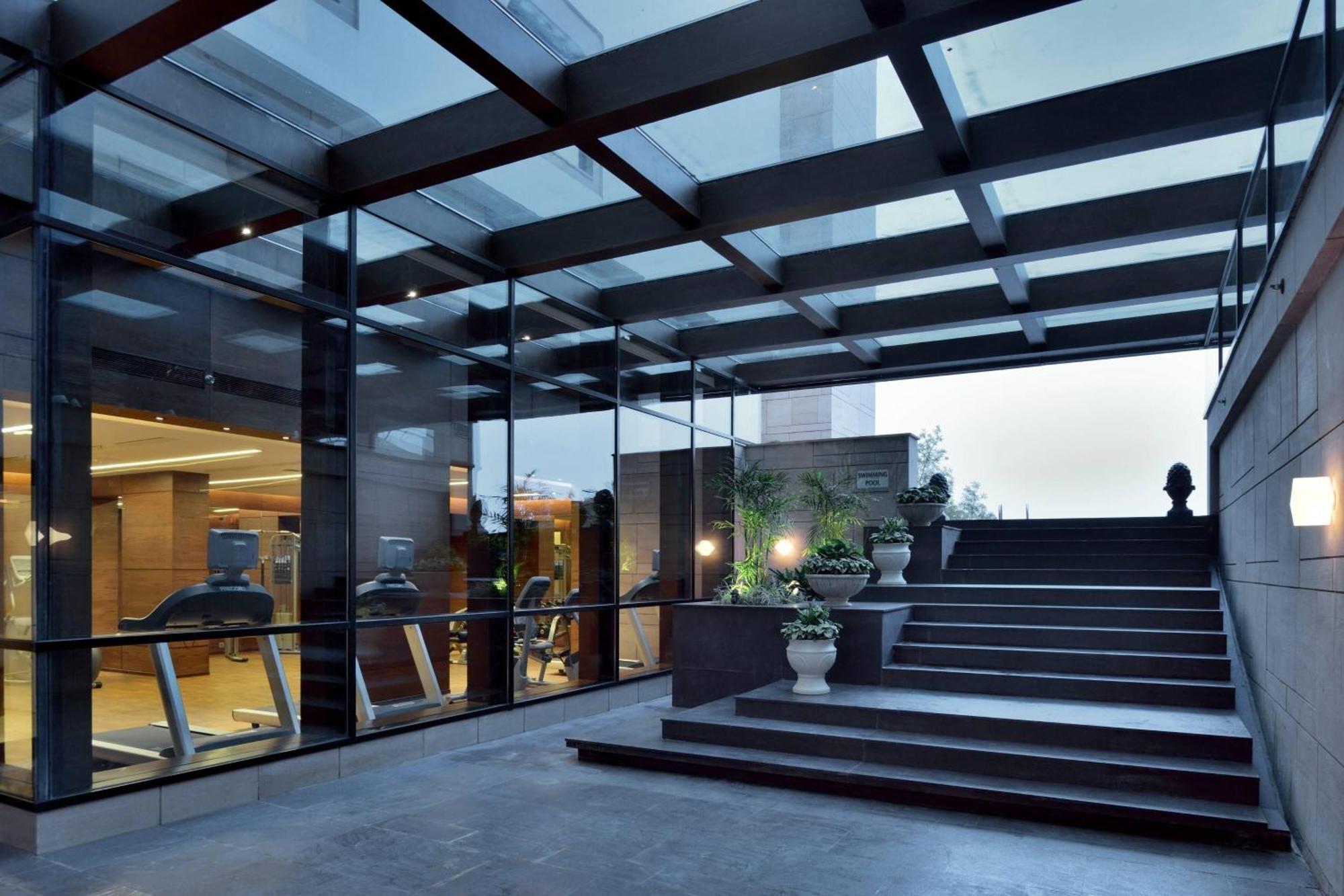 Courtyard By Marriott Raipur Hotel Eksteriør billede