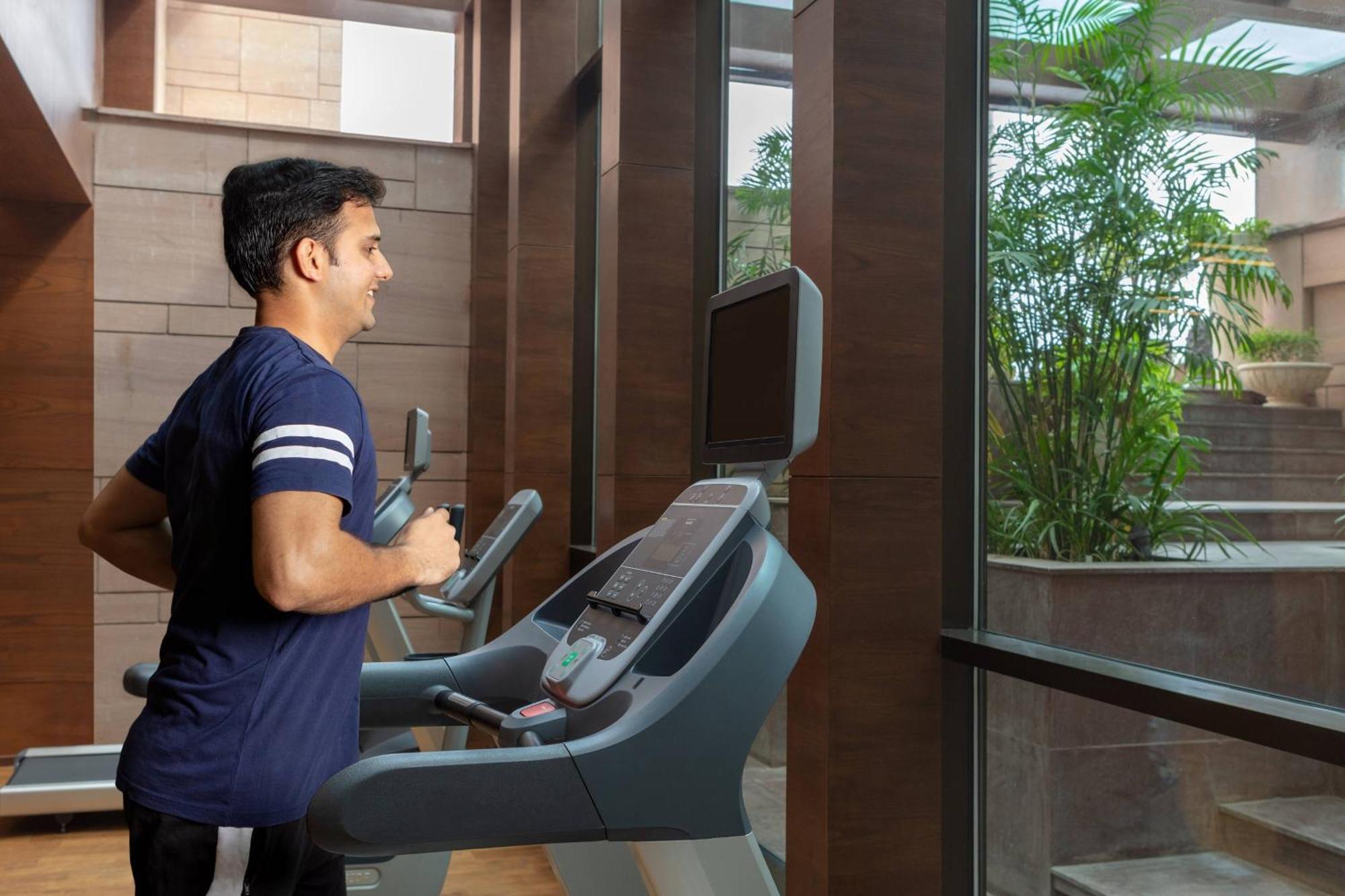 Courtyard By Marriott Raipur Hotel Eksteriør billede