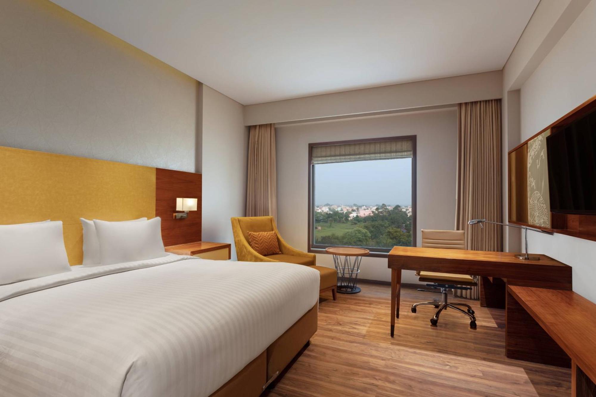 Courtyard By Marriott Raipur Hotel Eksteriør billede