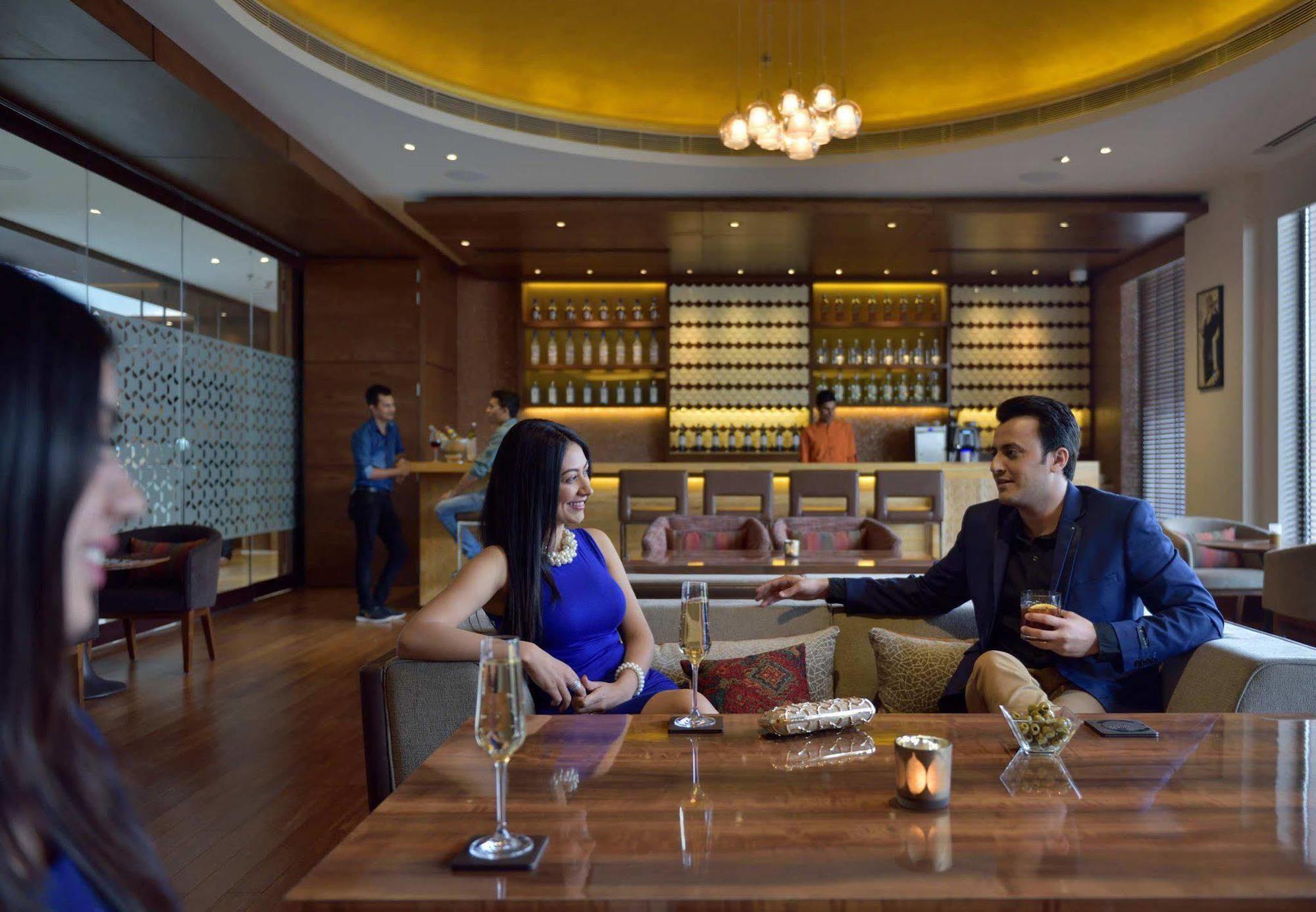 Courtyard By Marriott Raipur Hotel Eksteriør billede