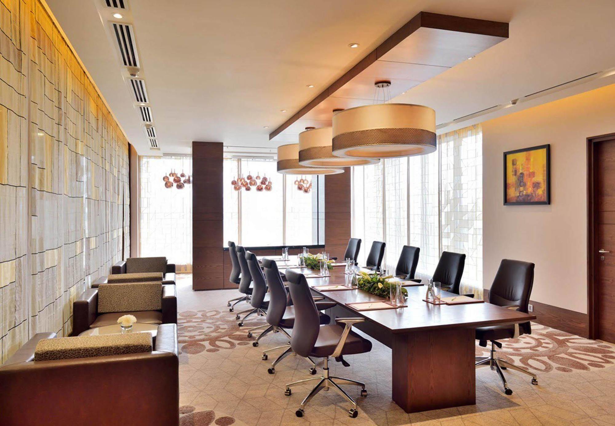 Courtyard By Marriott Raipur Hotel Eksteriør billede